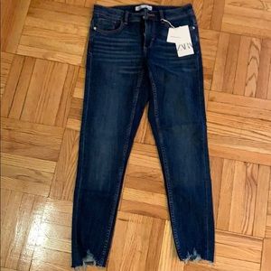 Zara Mid Rise Skinny stretch jeans size 6